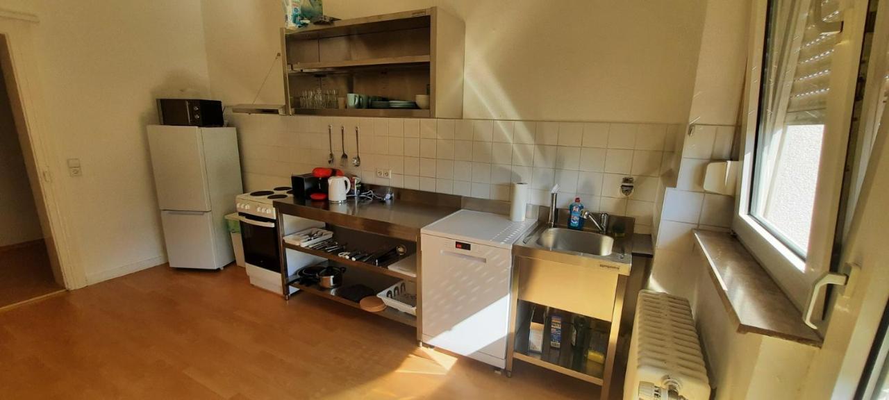 Eg Links Penzini Monteurzimmer Apartment A Karlsruhe Durlach Fuer 6 Personen Bagian luar foto